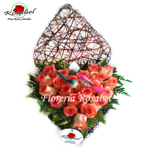 Corazon de rosas rosadas lima Cod.03